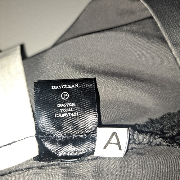 Ann Taylor Eyelet Petite Skirt Size 6P - Picture 6 of 7